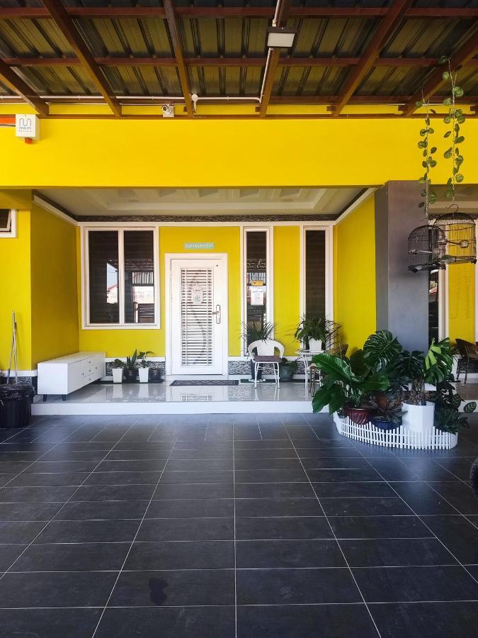 Auranad Guest House Tanah Merah Wifi-Netflix Экстерьер фото