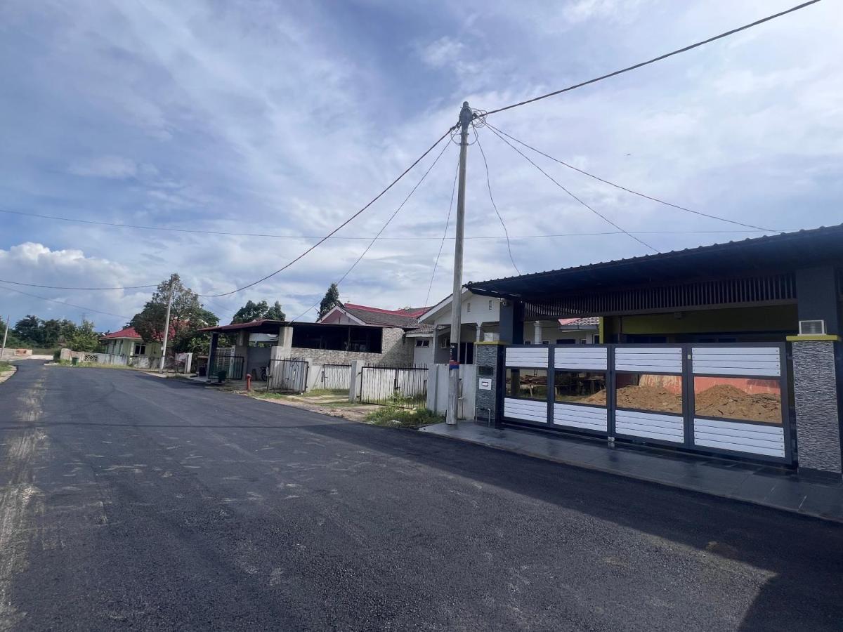 Auranad Guest House Tanah Merah Wifi-Netflix Экстерьер фото