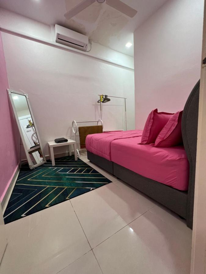 Auranad Guest House Tanah Merah Wifi-Netflix Экстерьер фото